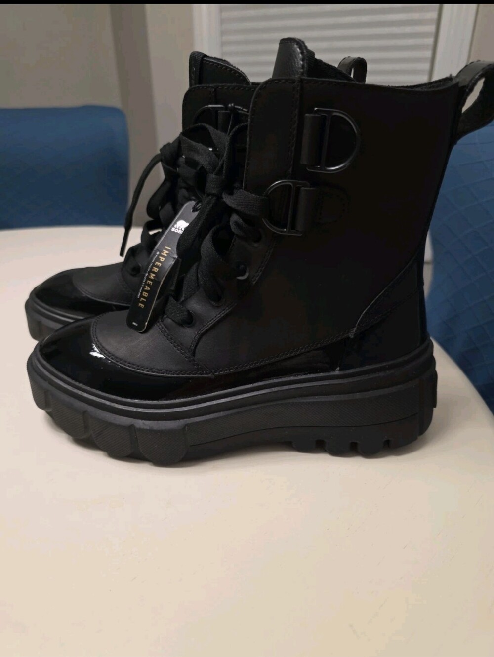 SOREL Womens Black 1-1/2" Platform Back Pull-Tab Caribou X Wedge Boots Shoes 6.5